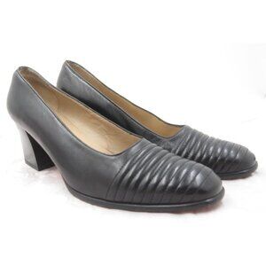 Salvatore Ferragamo Women Heels Leather Slip On Shoes Ribbed Toe Sz 8 2A (Italy)